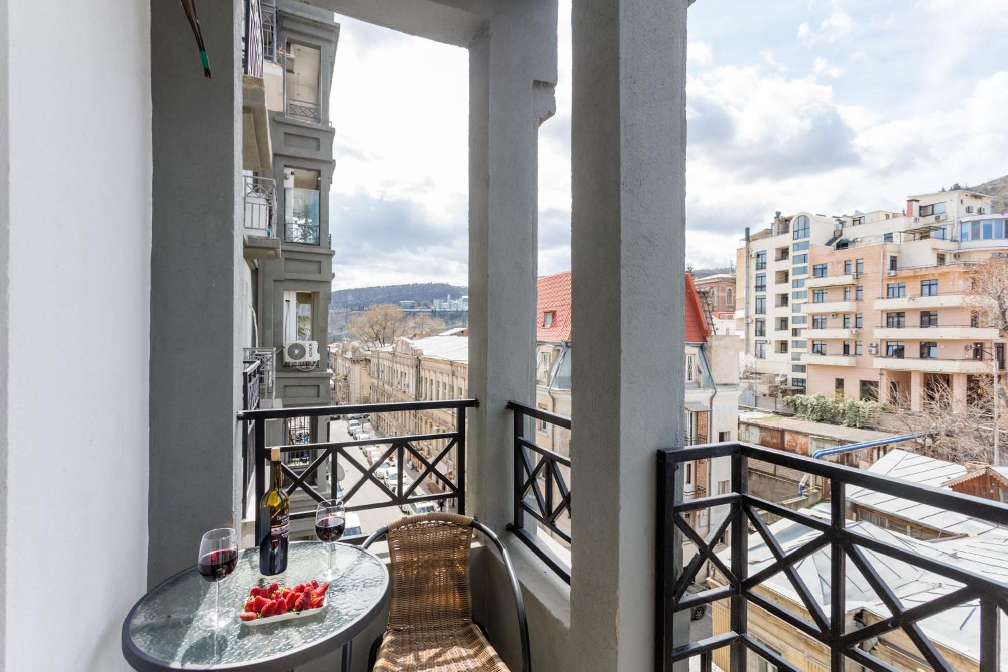 Tbilisi Apartment Ll Luaran gambar